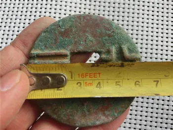 Izsmalcinātu antikvariāts (puse divu) liela izmēra monētas, vara monētas