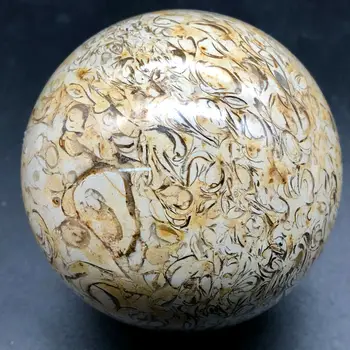 Dabas fosilā jomā kristāla bumbu dabas madagaskara akmens dziedināšanas crystal